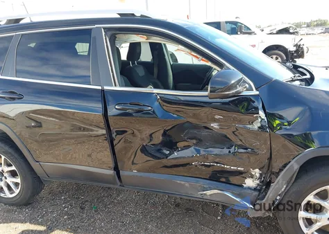 2018 Jeep Cherokee Latitude Fwd z USA, uszkodzony, nr VIN 1C4PJLCB4JD537376